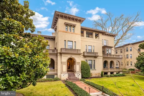 1537 30th St NW #D32, Washington, DC 20007