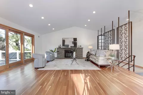 5814 Macarthur Blvd NW, Washington, DC 20016