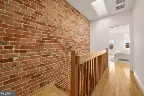 706 L St SE, Washington, DC 20003 photo 13