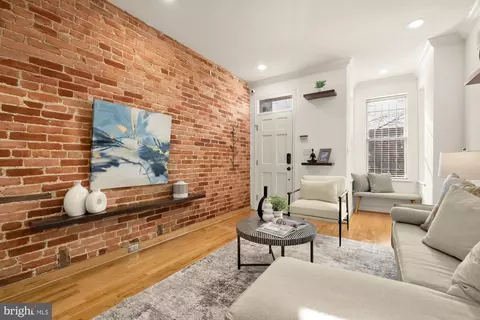 706 L St SE, Washington, DC 20003 photo 4
