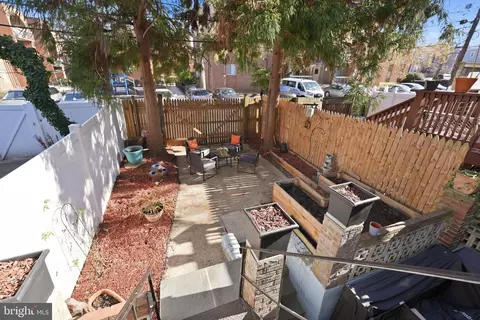 Exterior - 451 15th St NE, Washington, DC 20002 photo 4 of 7