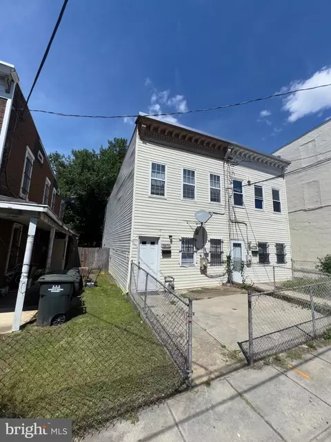 2328 Nicholson St SE, Washington, DC 20020