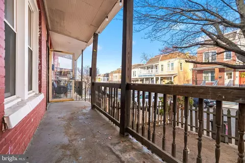 Exterior - 744 Gresham Pl NW, Washington, DC 20001 photo 2 of 4