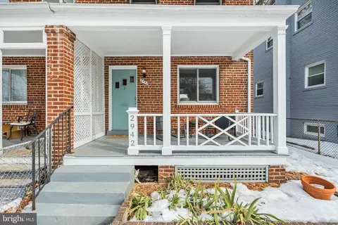 2942 M St SE, Washington, DC 20019