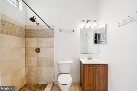 423 18th St NE #7, Washington, DC 20002 photo 24