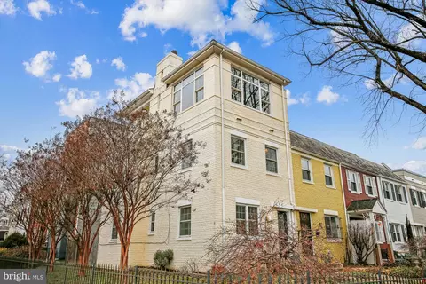 Exterior - 37 17th St SE, Washington, DC 20003 photo 1 of 7