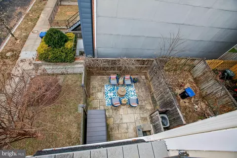 Exterior - 37 17th St SE, Washington, DC 20003 photo 5 of 7