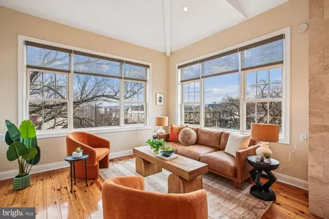 Living - 37 17th St SE, Washington, DC 20003 photo 3 of 3