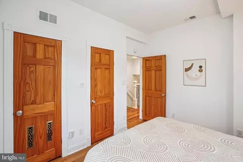 Bedroom - 37 17th St SE, Washington, DC 20003 photo 4 of 4