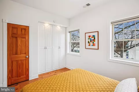 Bedroom - 37 17th St SE, Washington, DC 20003 photo 2 of 4