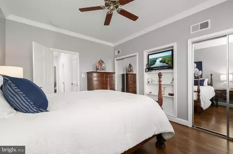 Bedroom - 237 10th St SE, Washington, DC 20003 photo 2 of 4