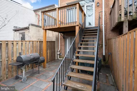 Exterior - 237 10th St SE, Washington, DC 20003 photo 5 of 12