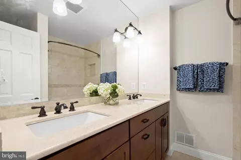 Bath - 237 10th St SE, Washington, DC 20003 photo 2 of 3