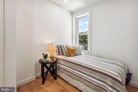 1214 E Capitol St NE, Washington, DC 20002 photo 8