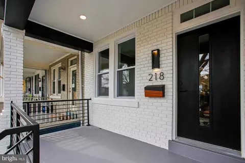 218 15th St NE, Washington, DC 20002 photo 2