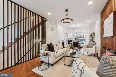 218 15th St NE, Washington, DC 20002 photo 8