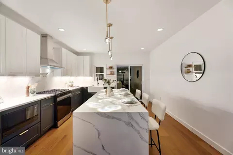 218 15th St NE, Washington, DC 20002 photo 9