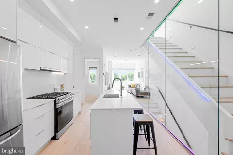 1715 N Capitol St NE #7, Washington, DC 20002
