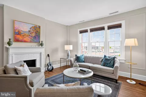 1661 Crescent Pl NW #604, Washington, DC 20009
