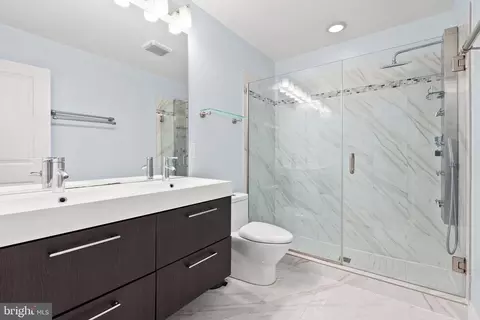 Bath - 712 C St NE, Washington, DC 20002 photo 2 of 3