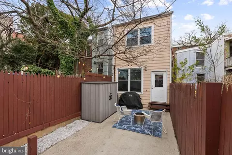 Exterior - 712 C St NE, Washington, DC 20002 photo 4 of 4