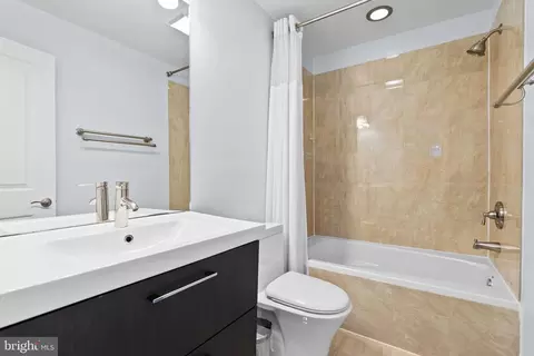 Bath - 712 C St NE, Washington, DC 20002 photo 3 of 3