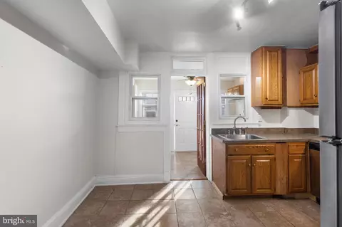Entry Way - 1841 L St NE, Washington, DC 20002 photo 2 of 5