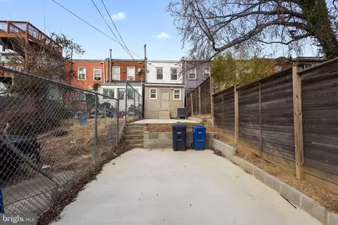 Exterior - 1841 L St NE, Washington, DC 20002 photo 4 of 5