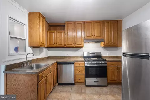 Kitchen - 1841 L St NE, Washington, DC 20002 photo 1 of 2