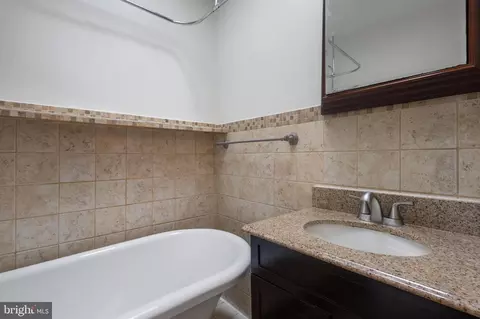 Bath - 1841 L St NE, Washington, DC 20002 photo 1 of 2