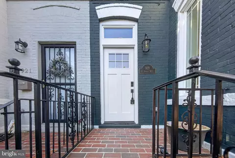 919 F St NE, Washington, DC 20002