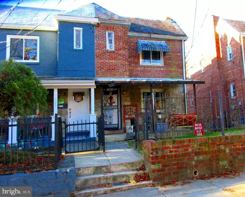 507 Oakwood St SE, Washington, DC 20032