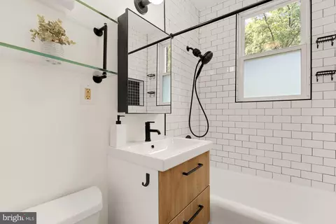 Bath - 2801 Adams Mill Rd NW #210, Washington, DC 20009 photo 1 of 1
