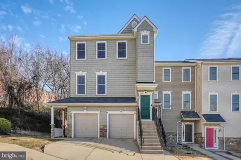 412 Woodcrest Dr SE #412B, Washington, DC 20032