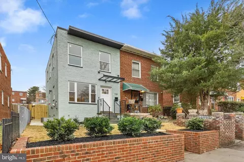 739 Kennedy St NE, Washington, DC 20011