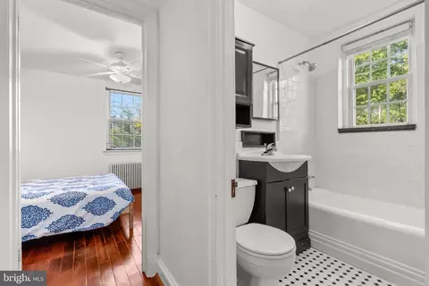 4581 Macarthur Blvd NW #103, Washington, DC 20007 photo 22