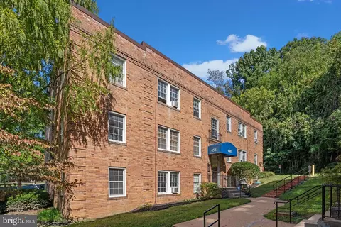 4581 Macarthur Blvd NW #103, Washington, DC 20007 photo 27