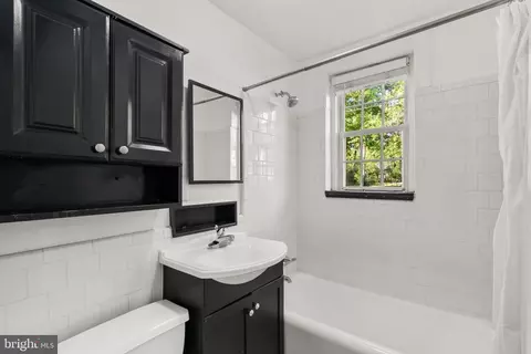 4581 Macarthur Blvd NW #103, Washington, DC 20007 photo 23