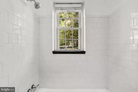 4581 Macarthur Blvd NW #103, Washington, DC 20007 photo 24