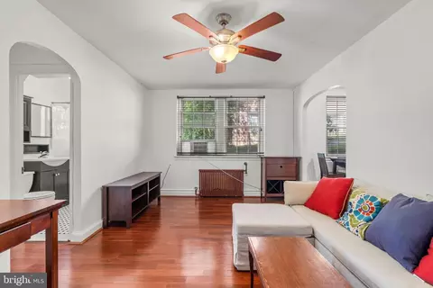 4581 Macarthur Blvd NW #103, Washington, DC 20007 photo 4