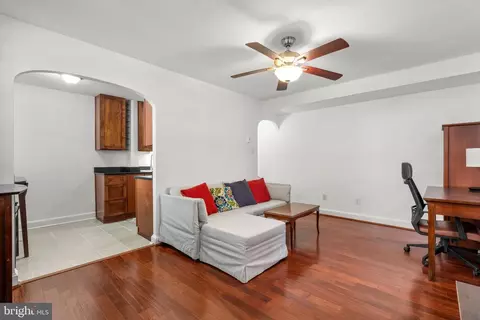 4581 Macarthur Blvd NW #103, Washington, DC 20007 photo 5