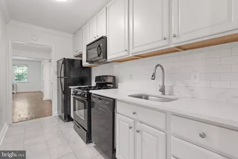 4500 Macarthur Blvd NW, Washington, DC 20007 photo 15