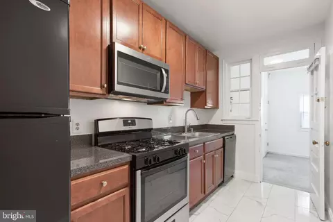 4500 Macarthur Blvd NW, Washington, DC 20007 photo 11
