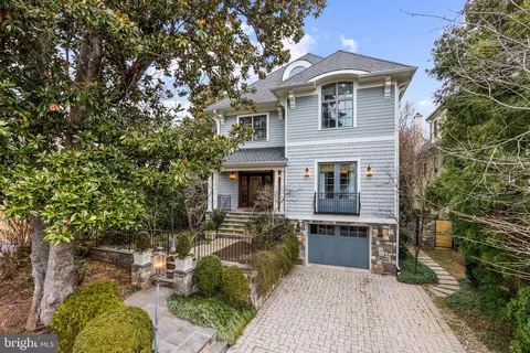 2215 King Pl NW, Washington, DC 20007