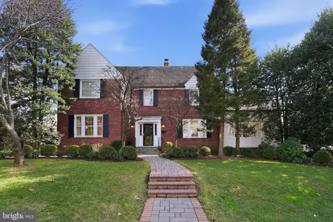 5020 Sedgwick St NW, Washington, DC 20016