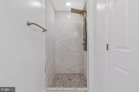 Bath - 19 Atlantic St SE, Washington, DC 20032 photo 3 of 4