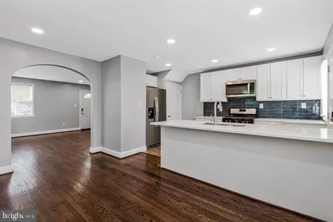 Entry Way - 19 Atlantic St SE, Washington, DC 20032 photo 2 of 13