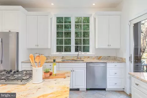 101 6th St NE, Washington, DC 20002 photo 14