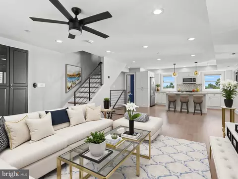 1267 Penn St NE #B, Washington, DC 20002