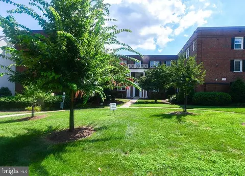 3937 Pennsylvania Ave SE #102, Washington, DC 20020